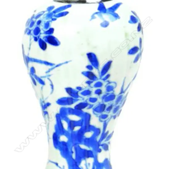 A Chinese blue and white baluster scent flask