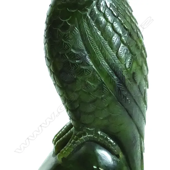 Graeme Wylie N.Z. greenstone finely carved kea