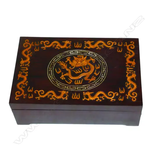 A Chinese rosewood lidded box