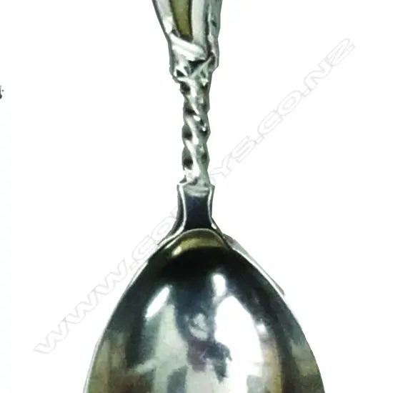 A Victorian silver caddy spoon