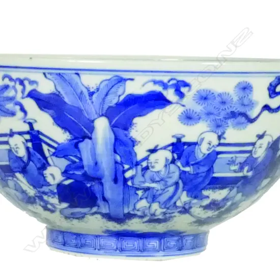 A Chinese porcelain blue and white bowl