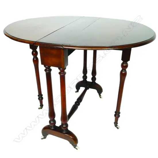 A Victorian mahaogany Sutherland table