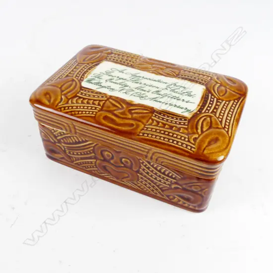 Crown Lynn Wharetana Maori Art Pottery trinket box