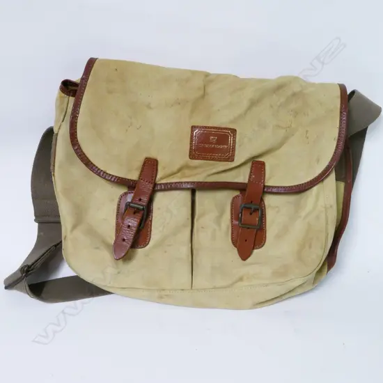 A Hardy's leather trimmed fishing bag