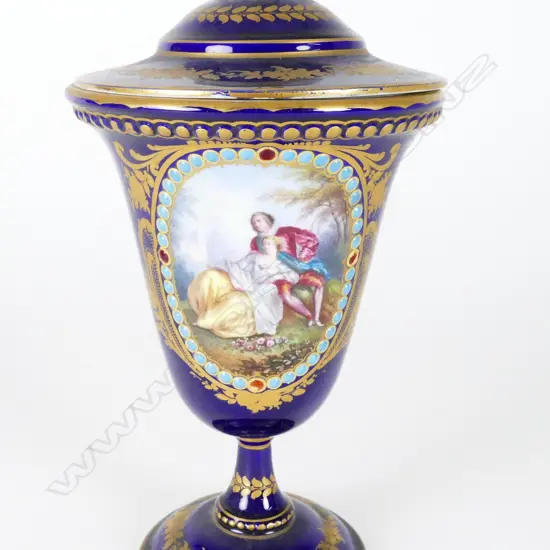 A fine quality French Sèvres lidded urn vase