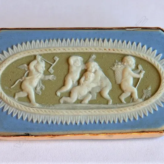 A 15ct. gold N.Z. made frame Wedgwood brooch