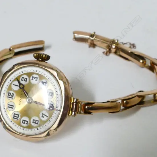 A vintage 9ct rose gold lady's Rolex wristwatch
