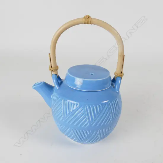 Anneke Borren teapot