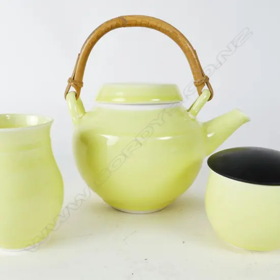Anneke Borren Teapot