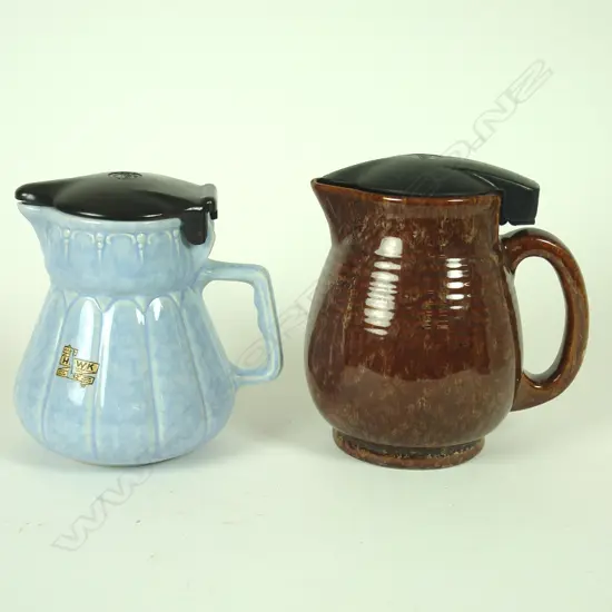 Two Temuka Ware pottery electric jugs