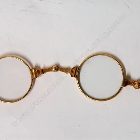 A late George III 15ct. yellow gold lorgnette by Dolland of London