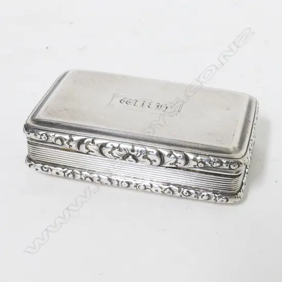 A George IV silver snuff box