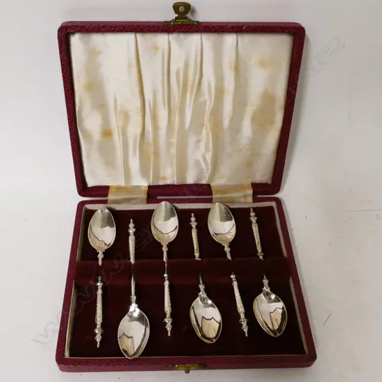 A cased set of six silver teaspoons