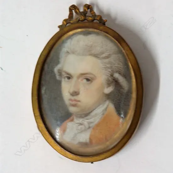 A 19thC portrait miniature of a gent