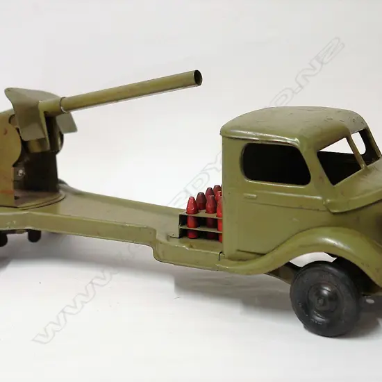 A 1950/60s N.Z. made Hercules Toy brand tank